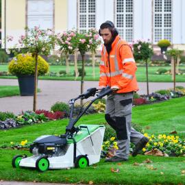 reglage de la hauteur de coupe sur tondeuse etesia