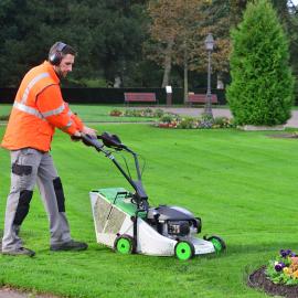 ramassage tonte tondeuse etesia